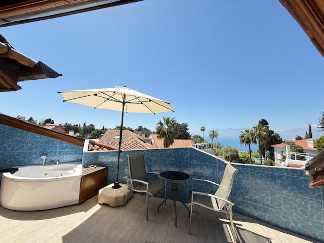 Mavi & Ani Pansiyon Antalya Exteriör bild