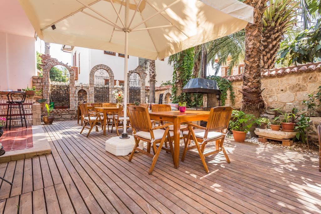 Mavi & Ani Pansiyon Antalya Exteriör bild