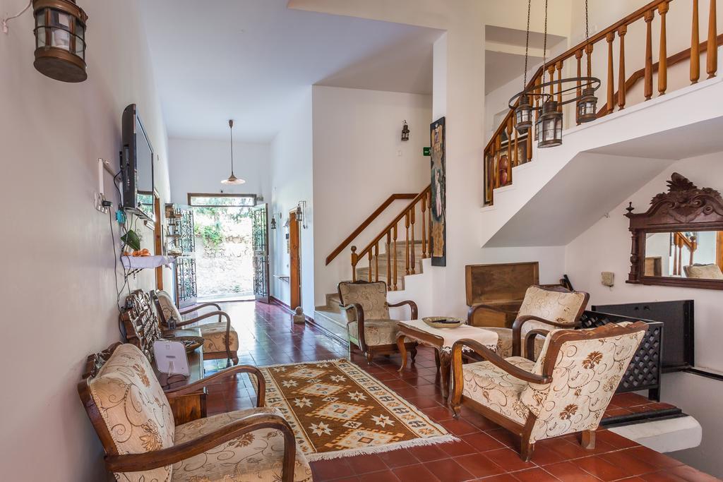 Mavi & Ani Pansiyon Antalya Exteriör bild