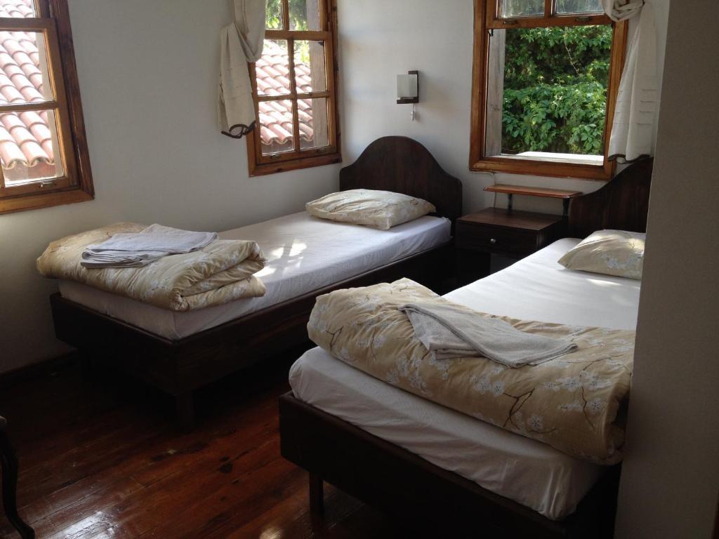 Mavi & Ani Pansiyon Antalya Exteriör bild